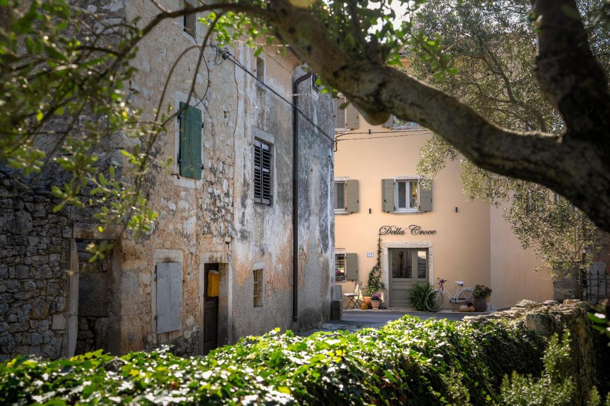 Della Croce Bed&Breakfast - Housity