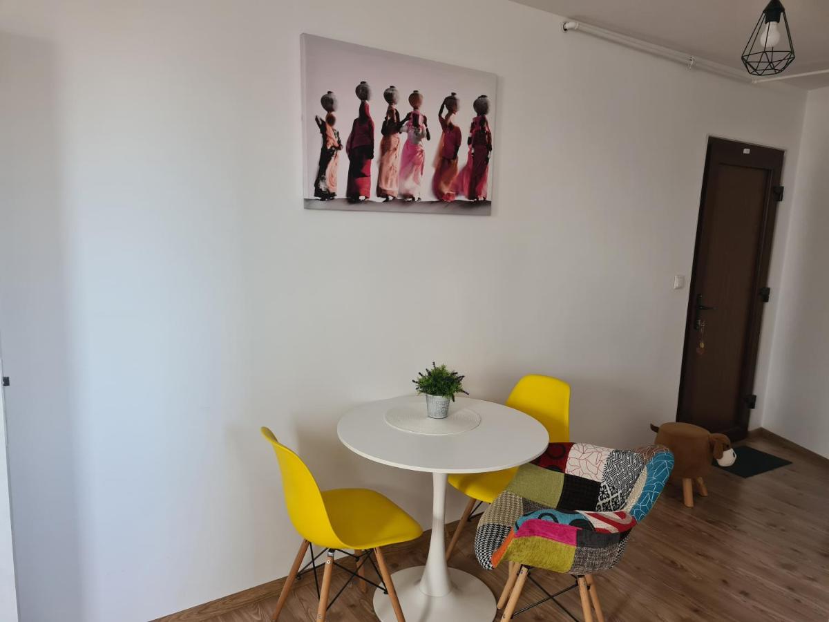 Luxury Apartments Mall Area - Housity