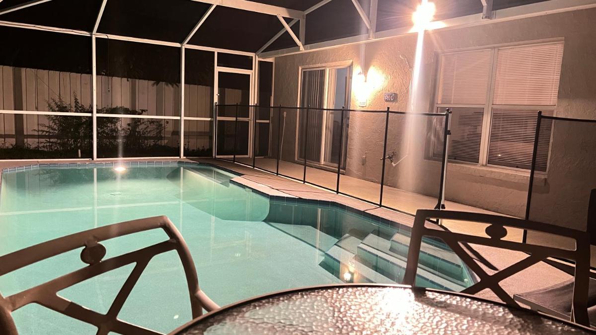 Renovated Entire Close 2 Disney - Housity