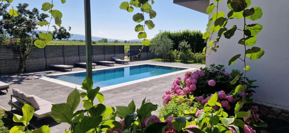 Villa Olea - Housity
