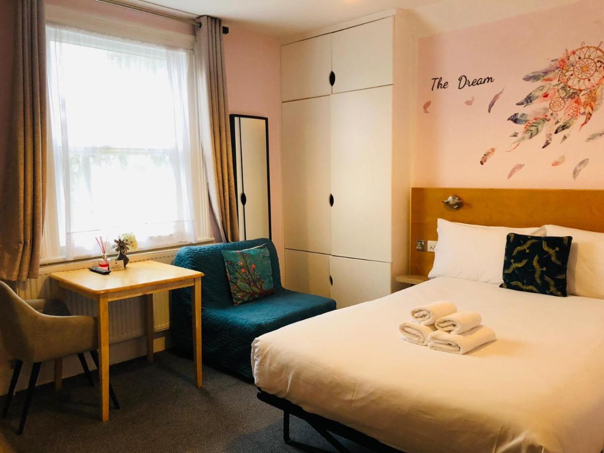 United Lodge Hotel - Housity