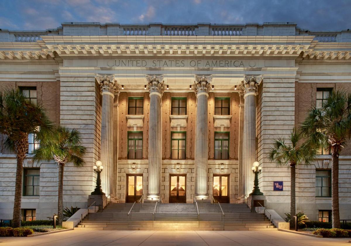 Le Méridien Tampa, The Courthouse - Housity