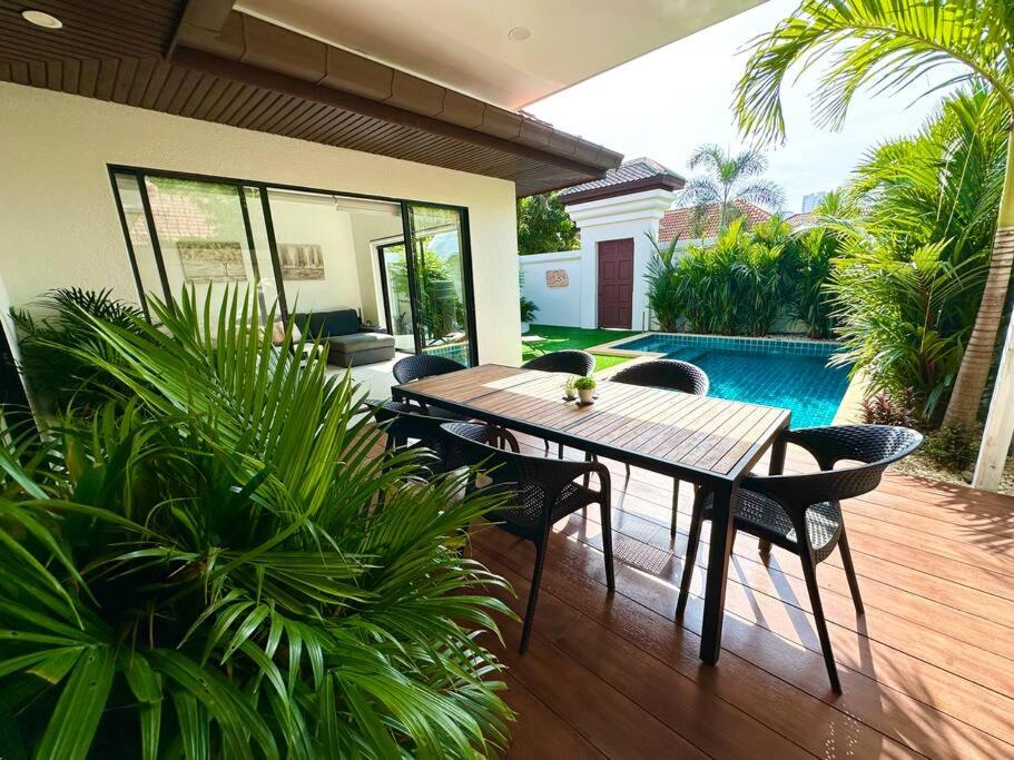 View Talay Villas - Luxury, 1 Bedroom - private pool villa, 500m from Jomtien beach - VTV 171 - Housity