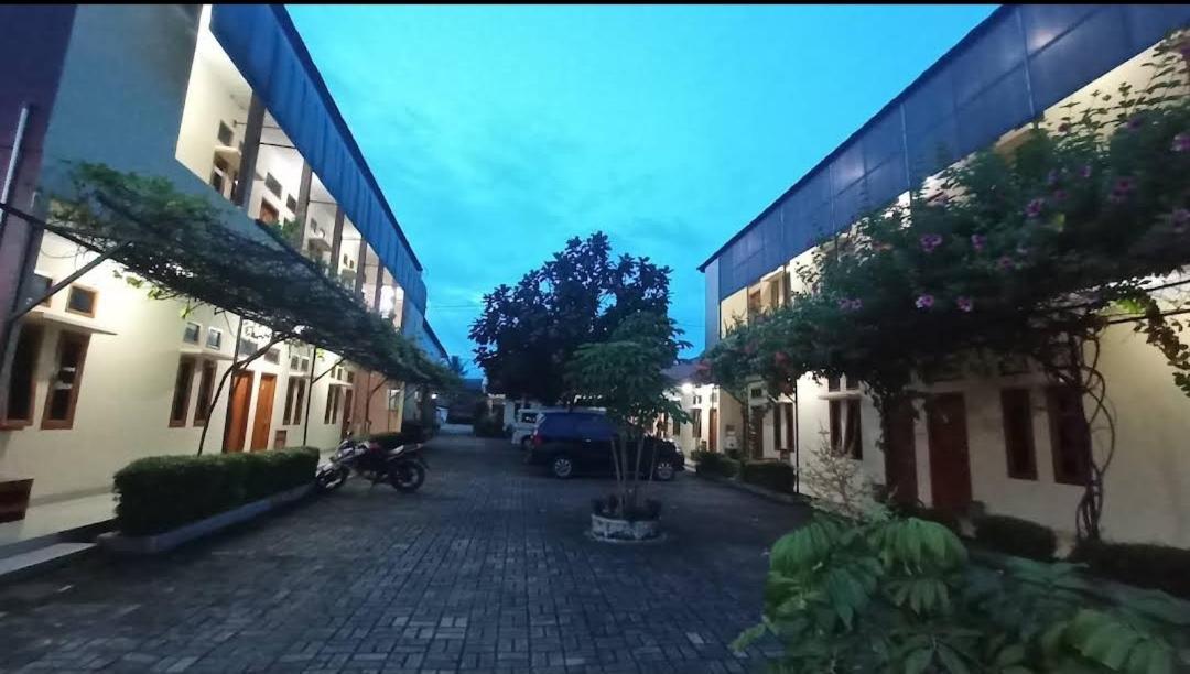 Hotel Kertamukti - Housity