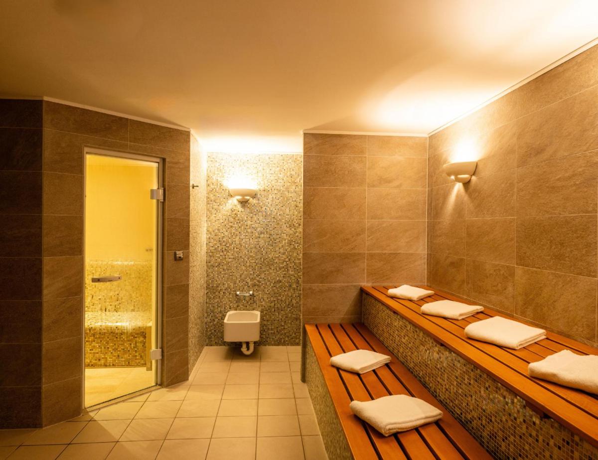 Ein Badezimmer in der Unterkunft Louisa's Place