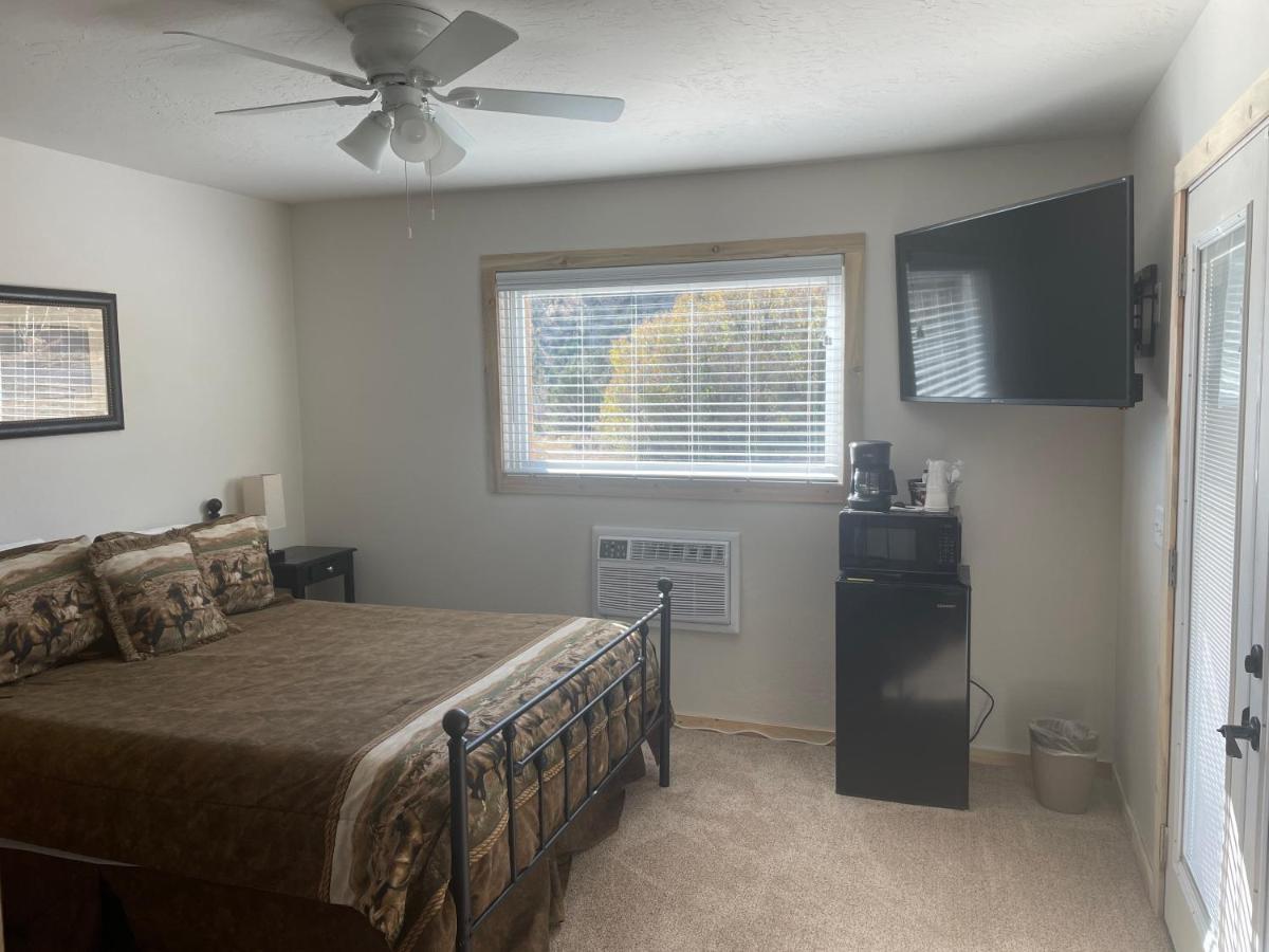 Bryce Canyon Country Inn - Housity