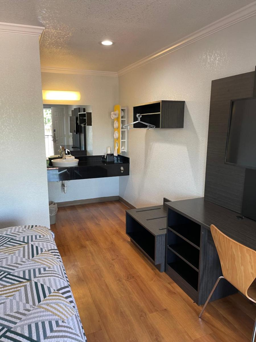 Motel 6 Sacramento, Ca - Downtown - Housity