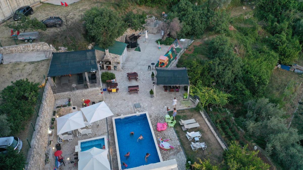 Apartments Djedovic 2 - Housity