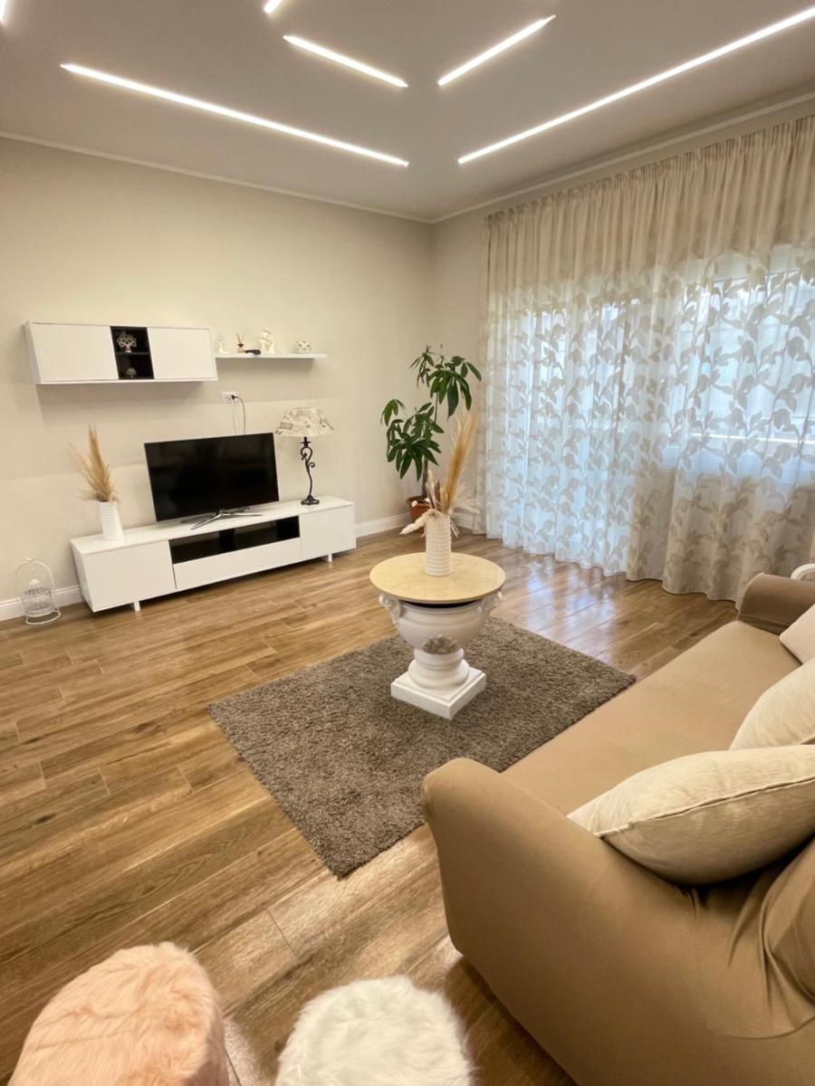 Cenere e Lapilli House - Housity