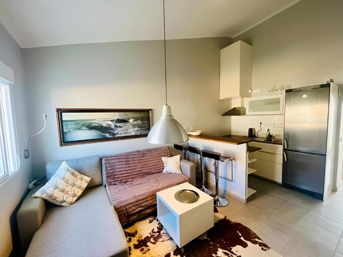 Sunny bungalow near the sea and petanque field - Housity