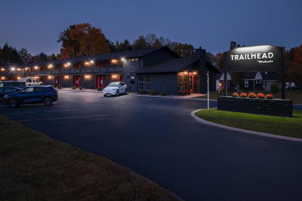 Trailhead by Weekender - Housity