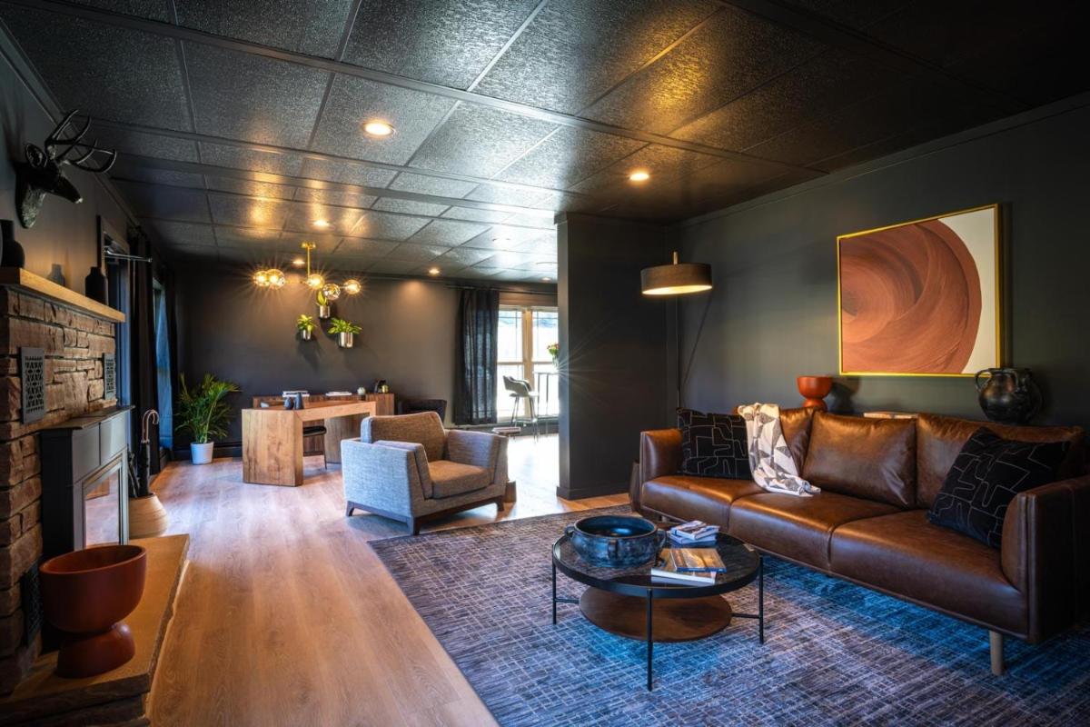 Trailhead by Weekender - Housity