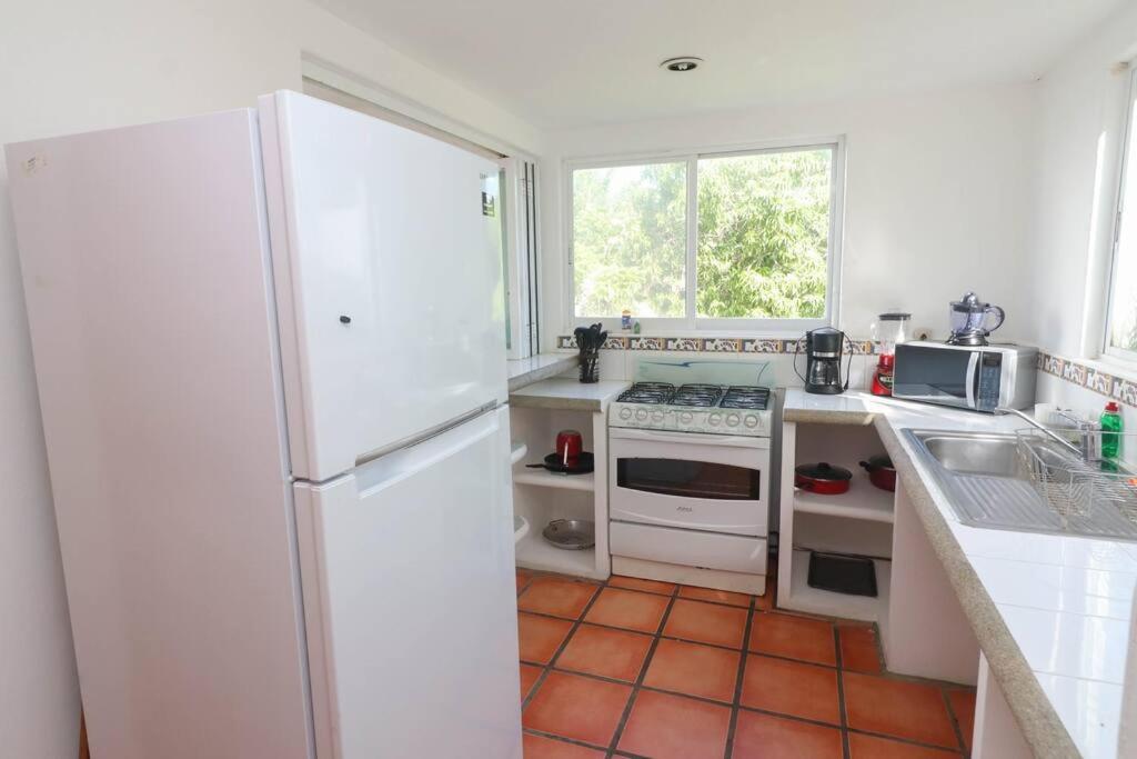 Tehuana l House, Ocean view, pool. - Housity