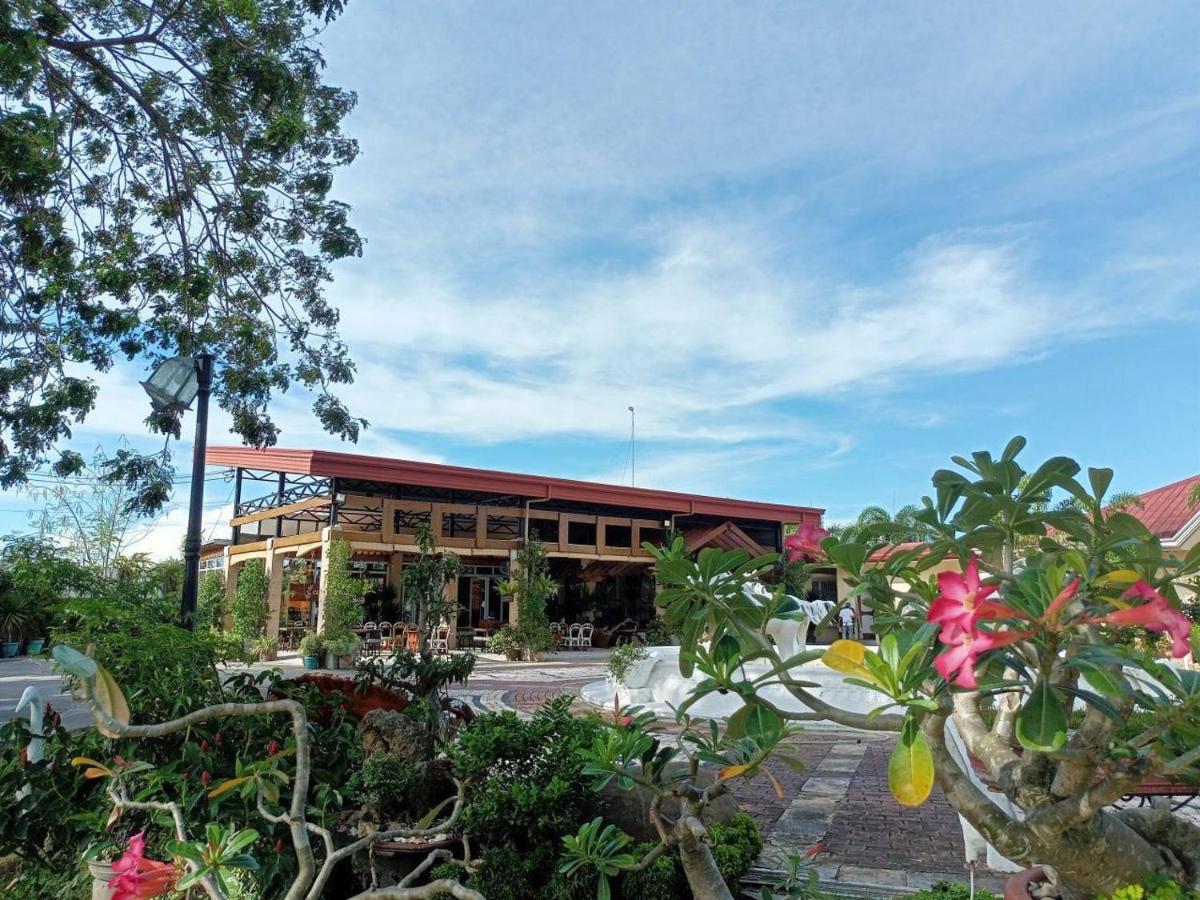 Farm One Garden Resort - Housity