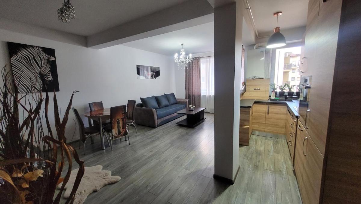 Riccardos's Holiday - Hizvo
