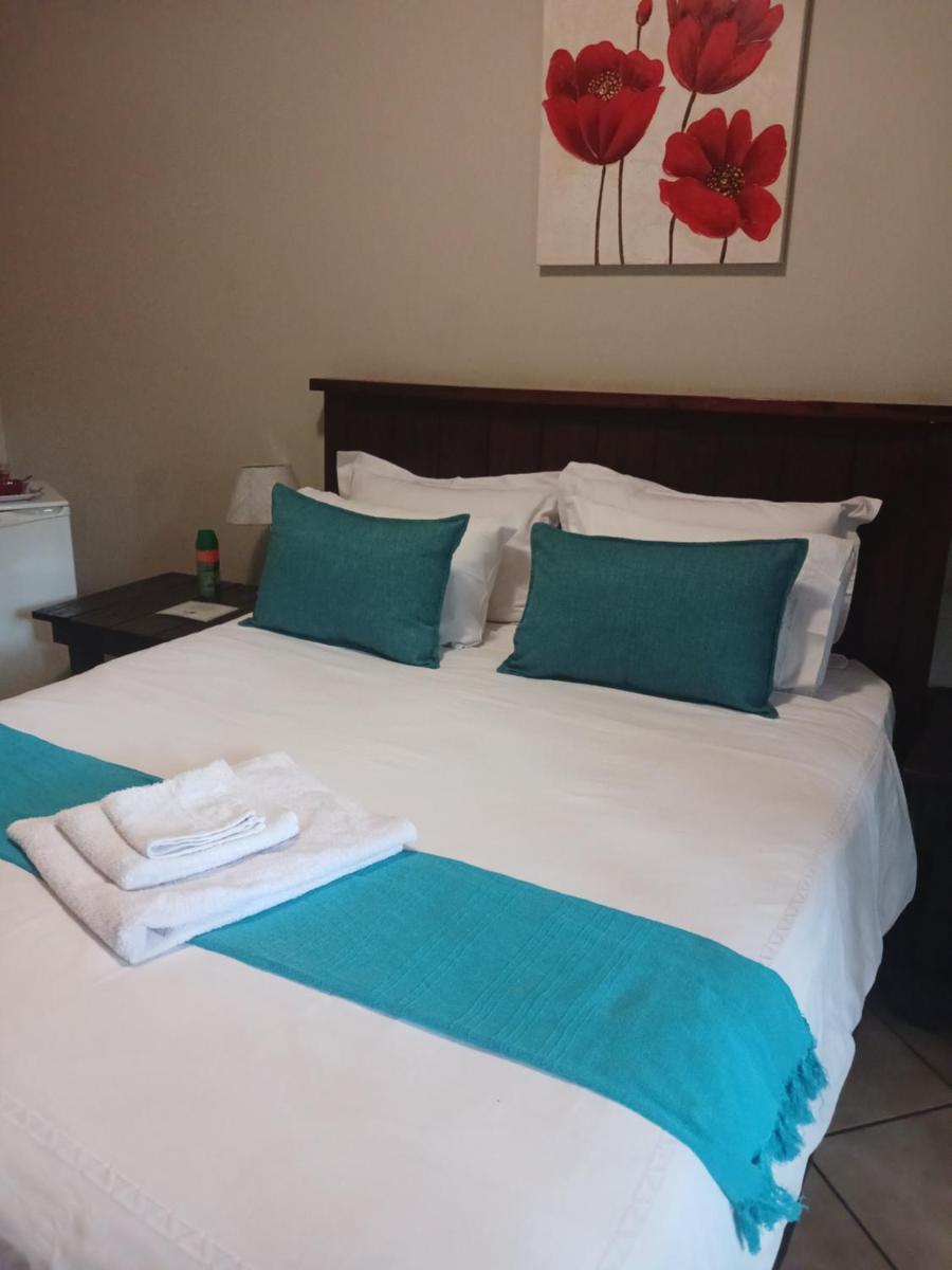 Africa Dawn Guesthouse - Hizvo