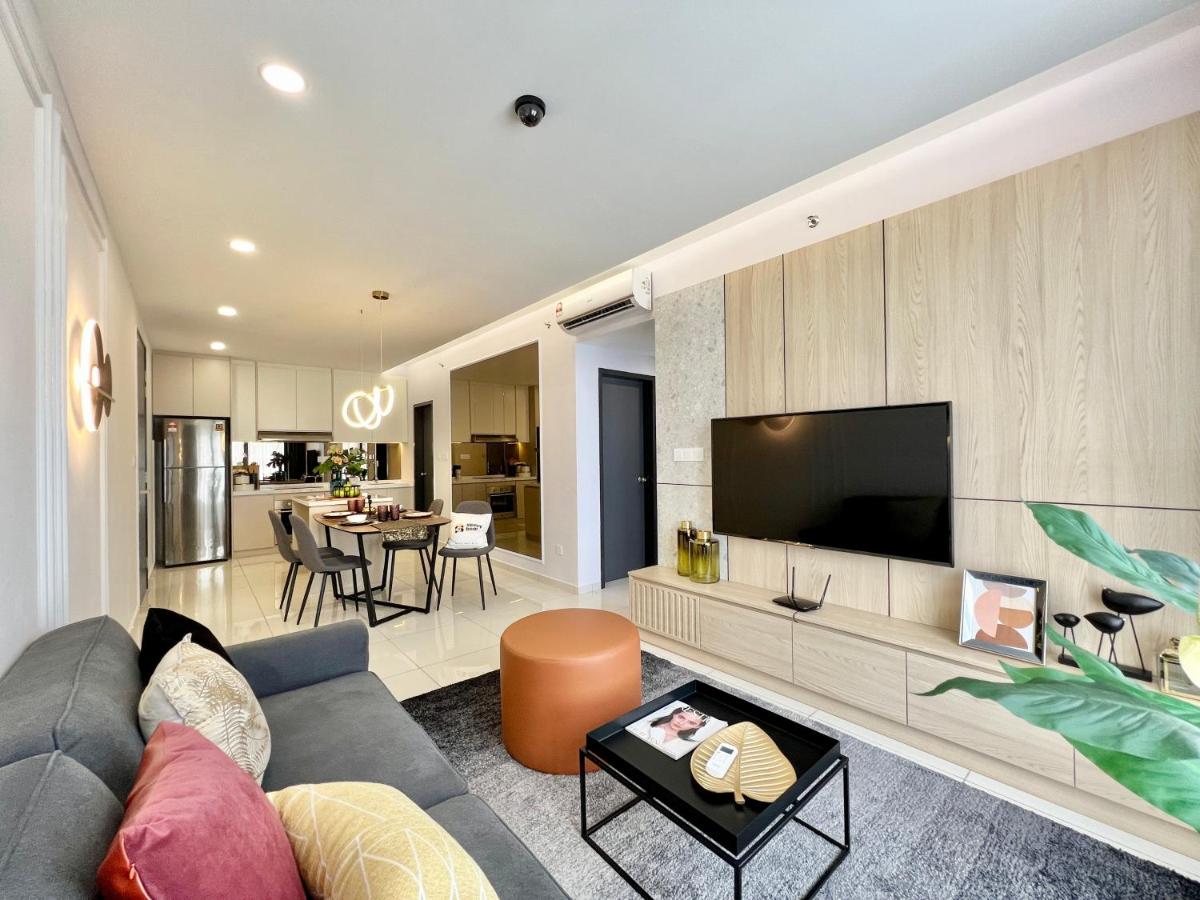 Gaia Residence, Gamuda Gardens Rawang by Sleepy Bear - Housity