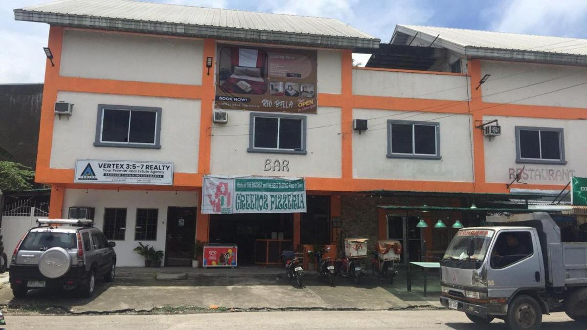 RedDoorz at Rio Bella Lacson St Bacolod - Housity