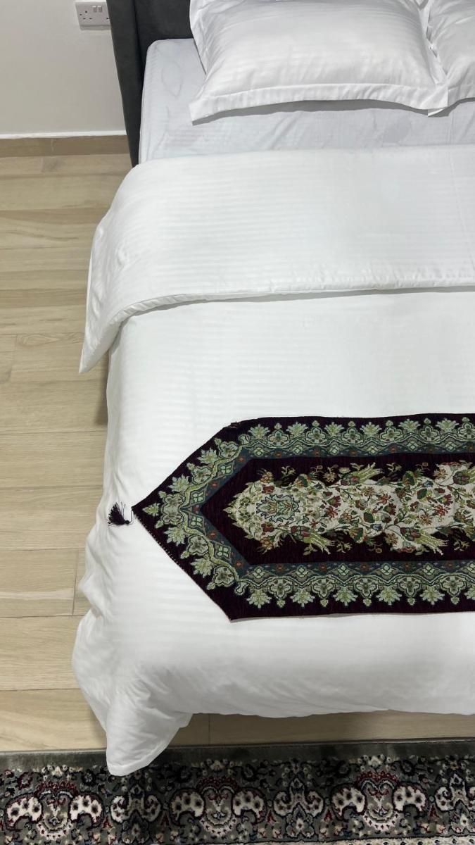 Dyf l myr the prince hospitality - Housity