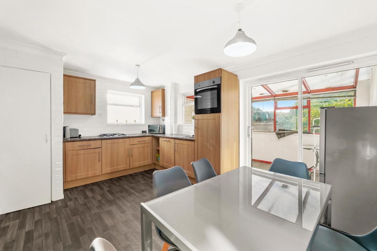 Birmingham NEC Work stays - Housity