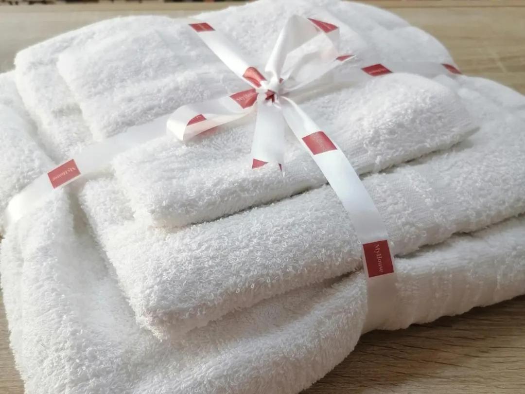 Le stanze della villa - Housity