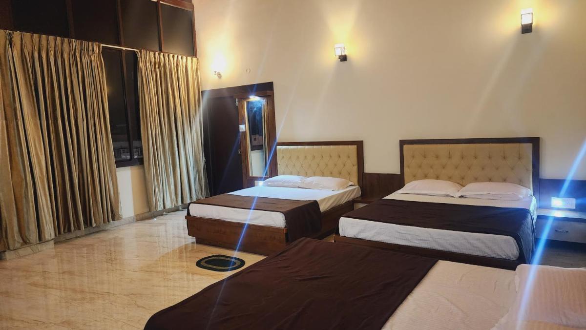 Golden Palace - Housity