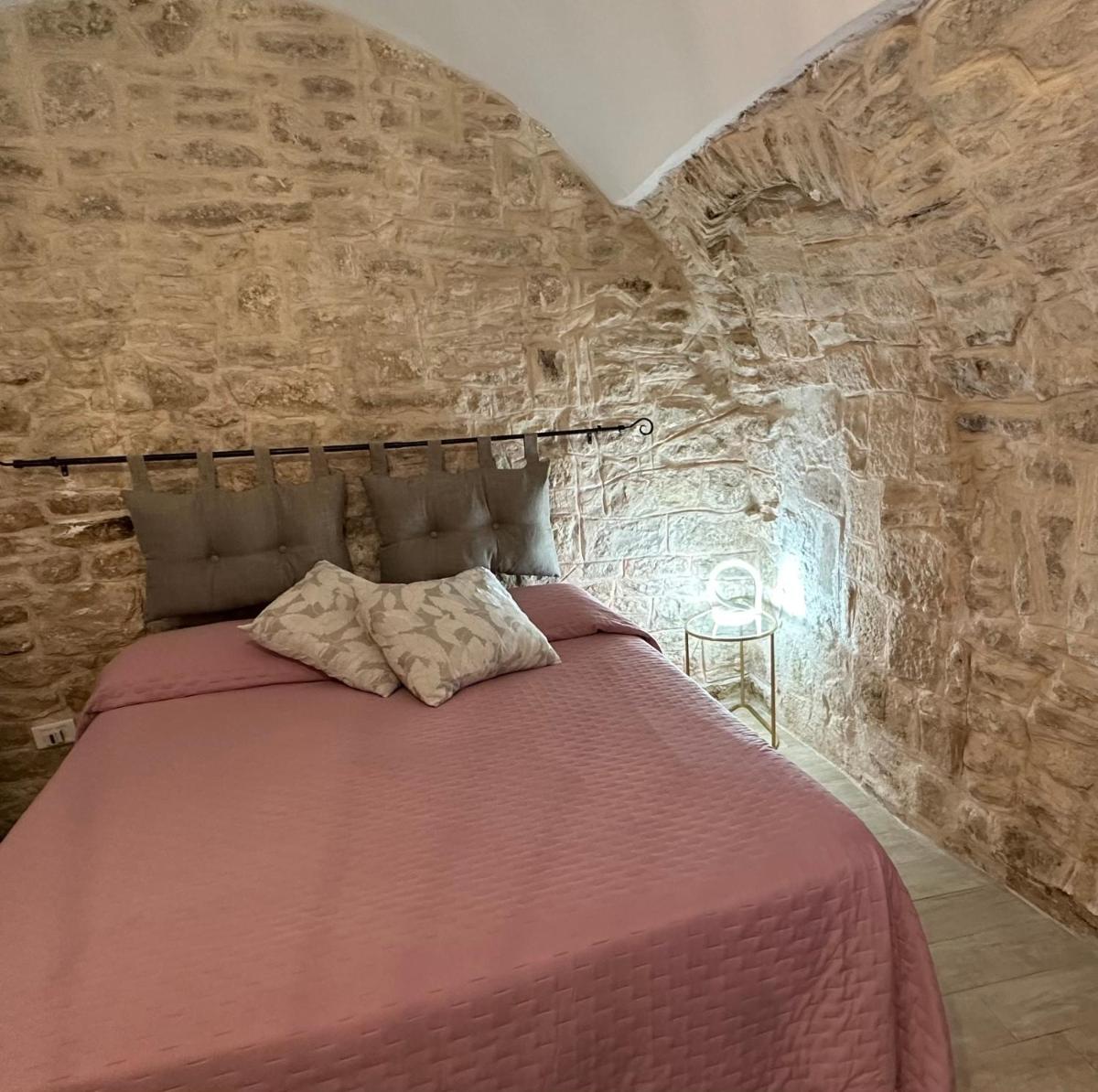 Giovinazzo Suite Pavone Griffi - Housity