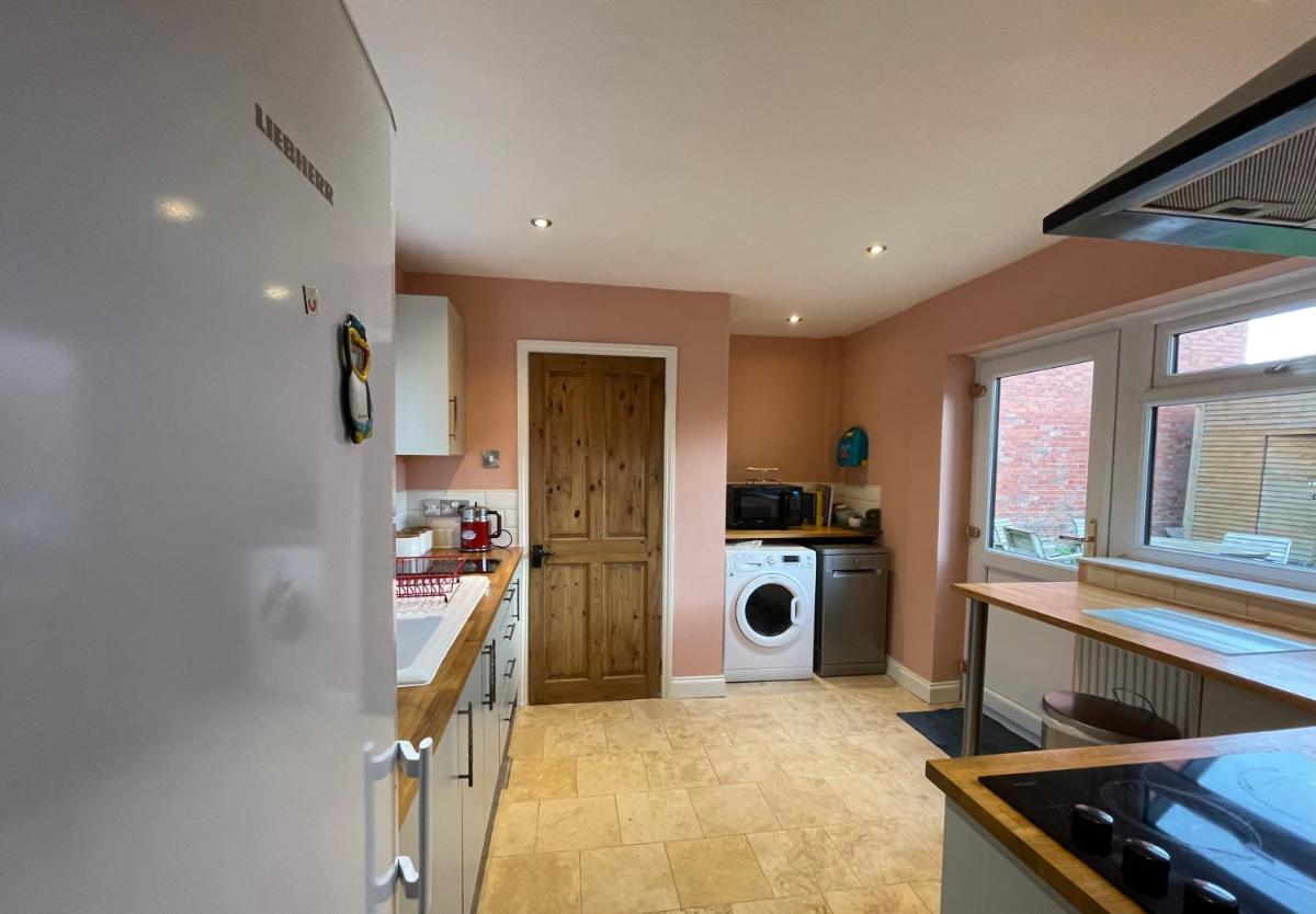 Merlin House - Housity