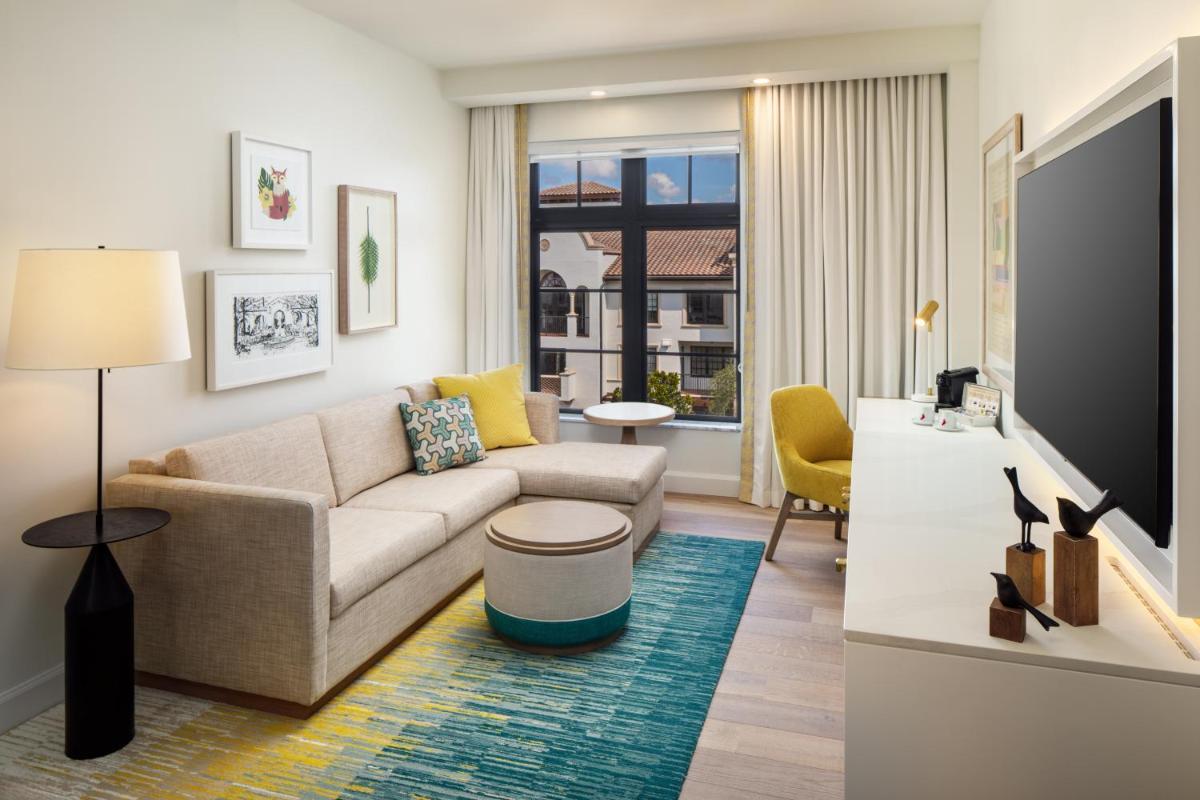 The Alfond Inn - Housity