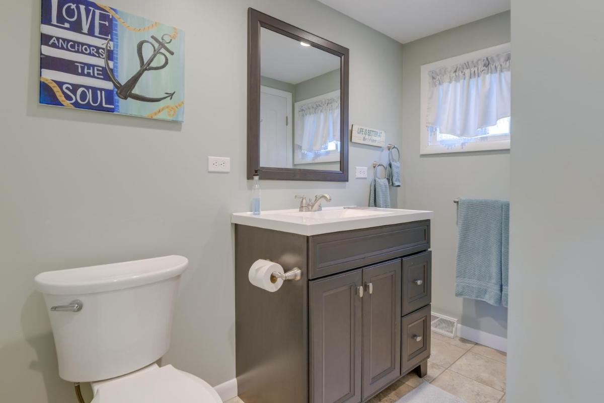 Idyllic Retreat with Lake Views - Near Marina! - Housity