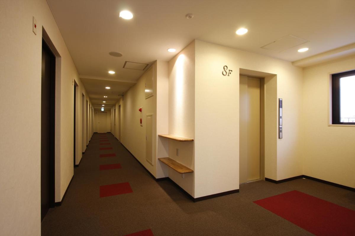 Hotel Palace Japan - Housity