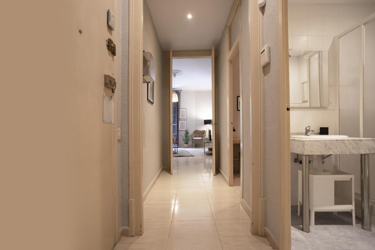 22MAN1017- Cute apartment in Sant Antoni - Housity