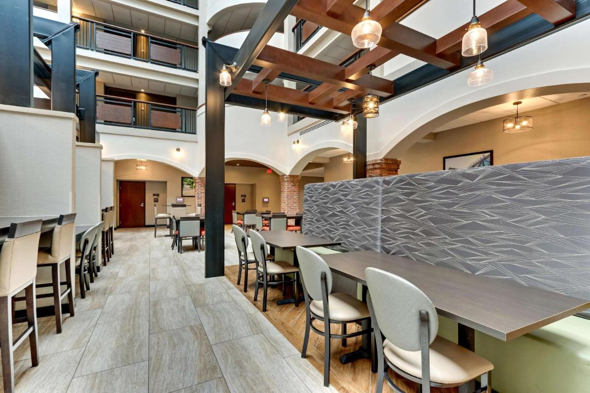 Drury Plaza Hotel St. Paul Downtown - Housity
