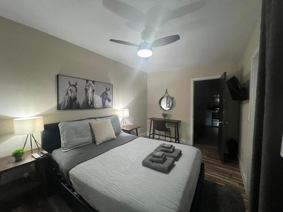 Designed Private Suites in Miami - Housity