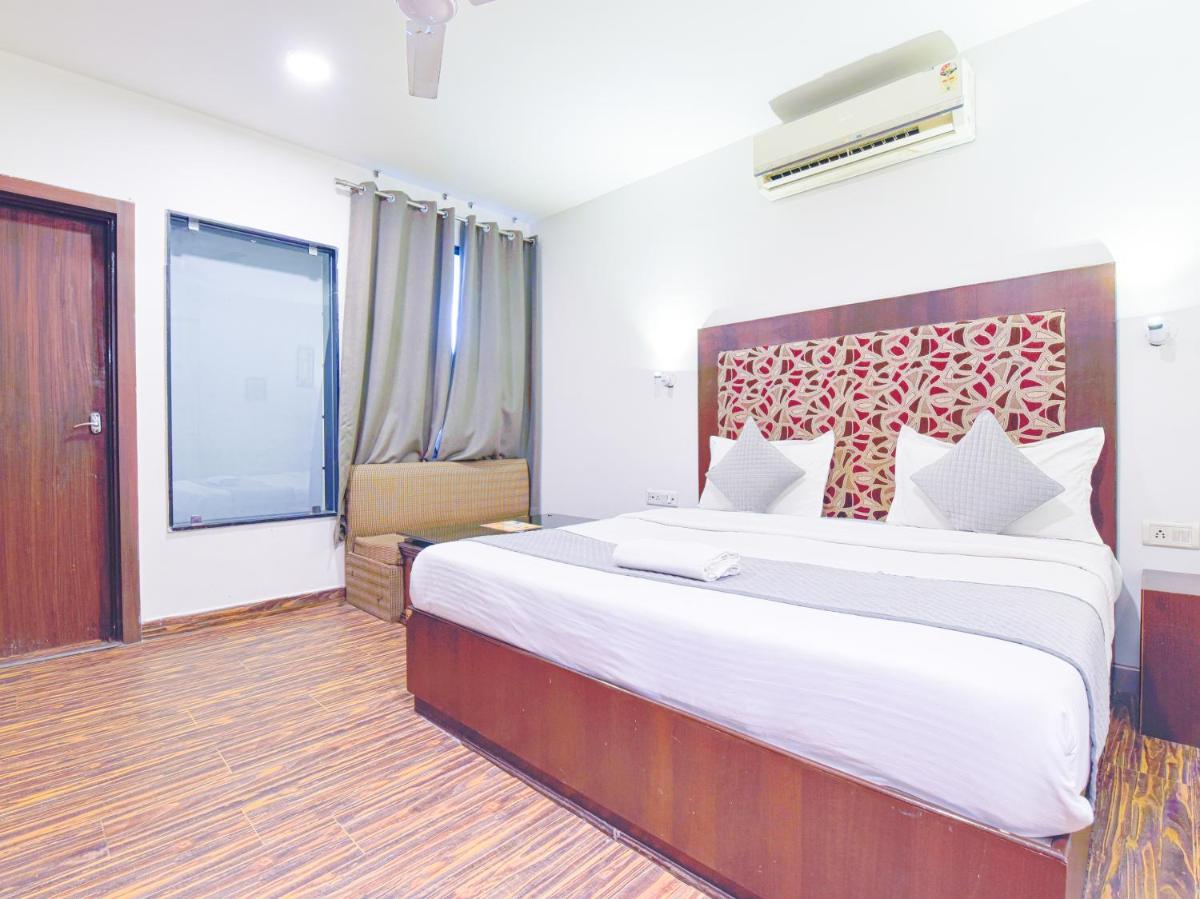 Hotel Ashoka Palace - Housity
