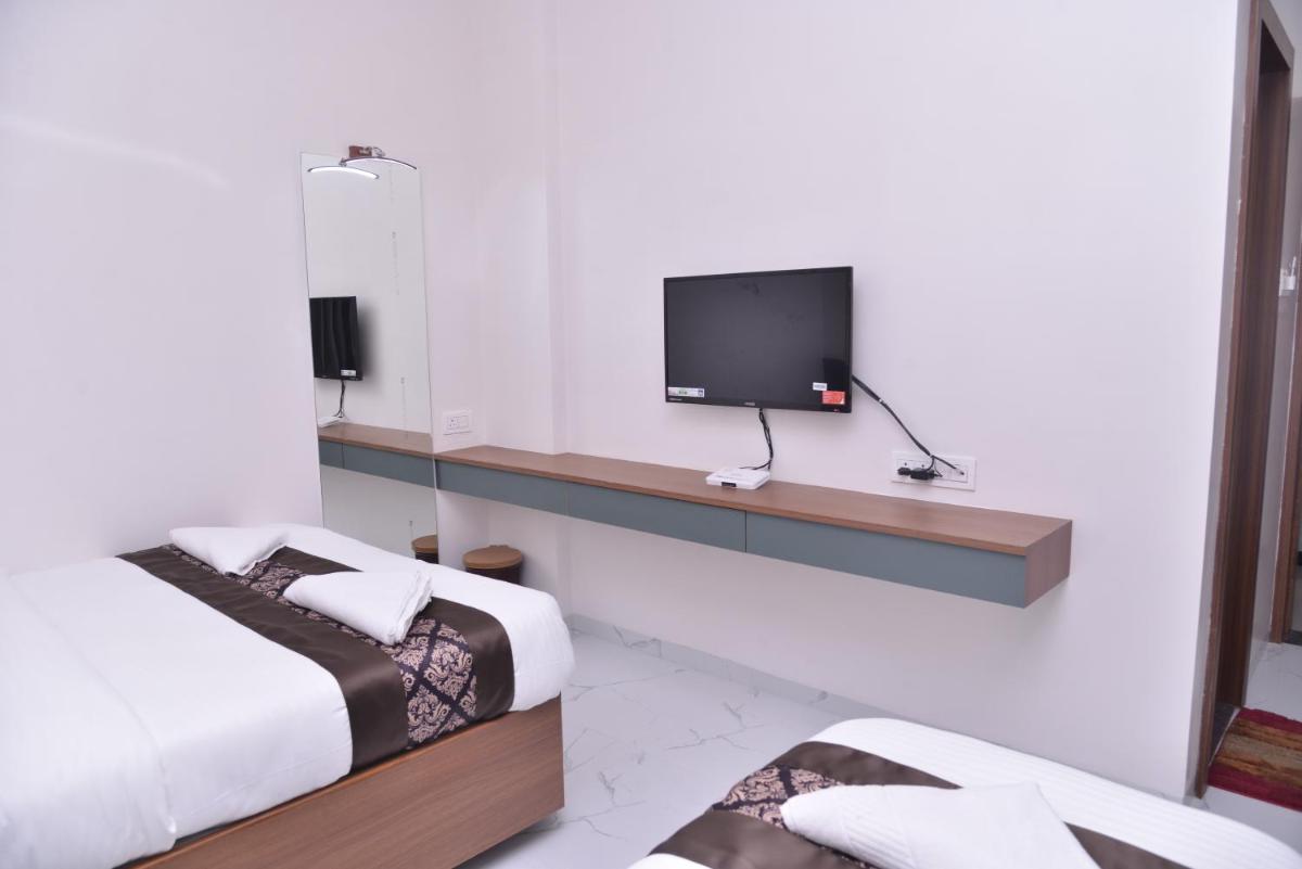 Hotel D Square - Housity