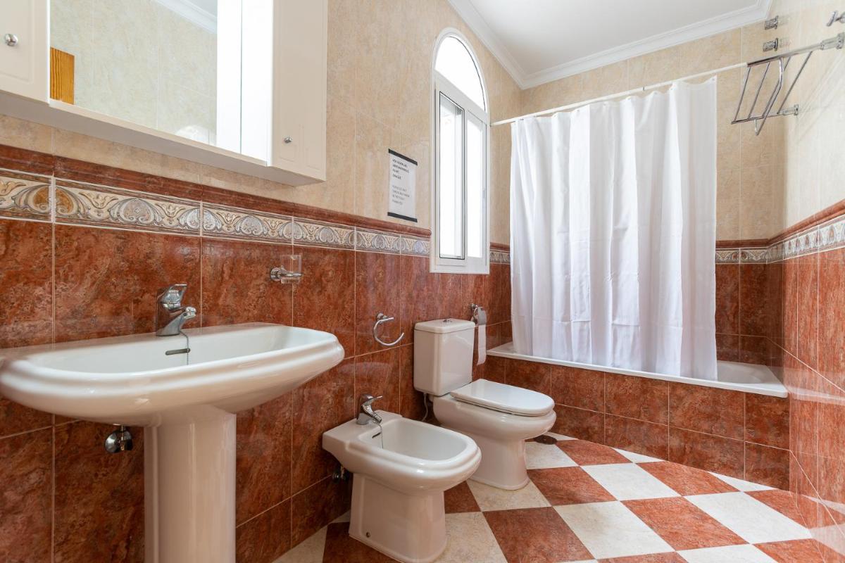 Ardales House - Housity