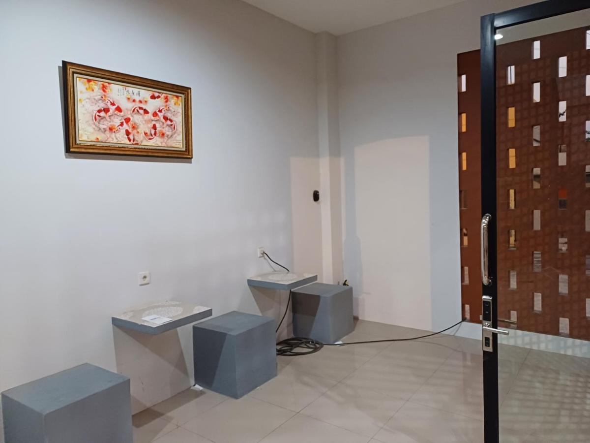 Hotel Salmas Bypass Mojokerto - Housity