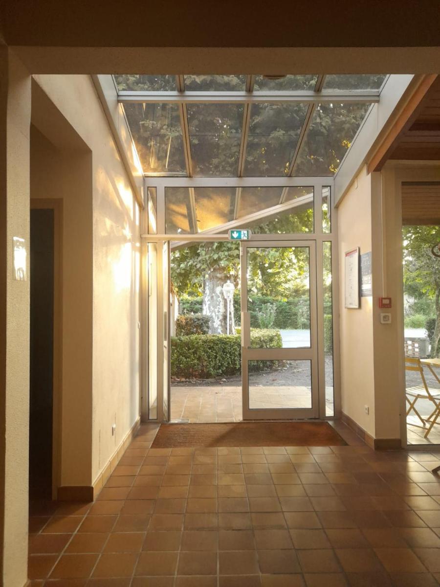 Hôtel Restaurant Platanes - KB HOTEL GROUP - Housity
