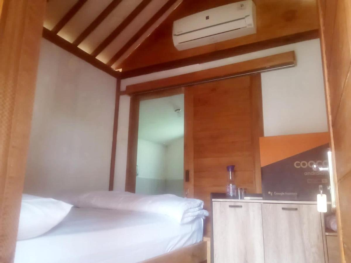 Mayeka Transit Hostel Bandara Internasional Lombok - Housity