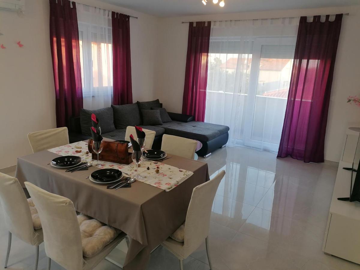 Marina - Housity