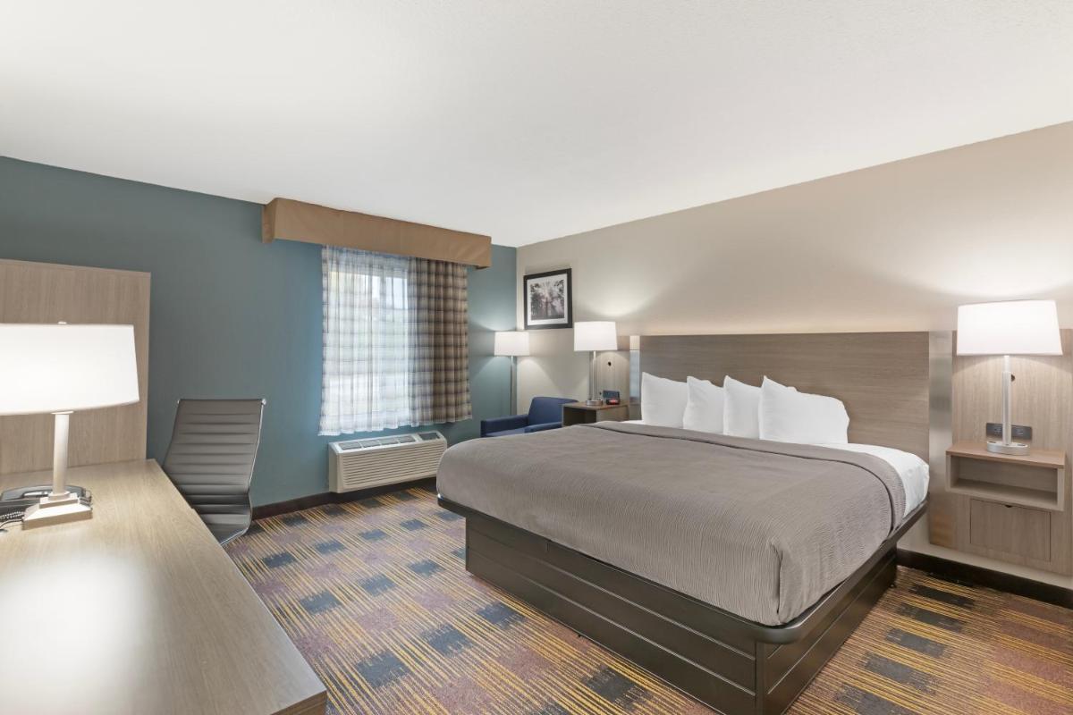 Quality Inn Newton at I-80 - Housity