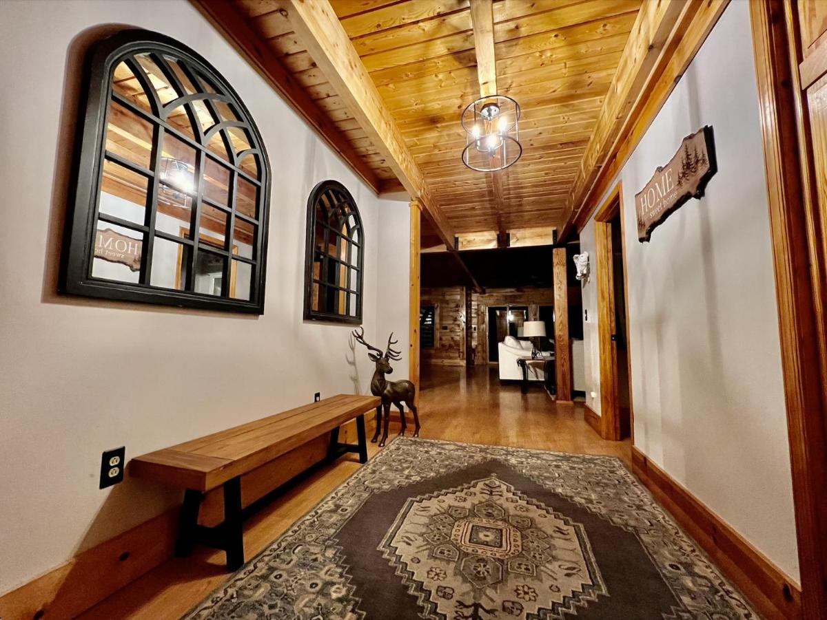 Misty Mountains Lodge - Housity