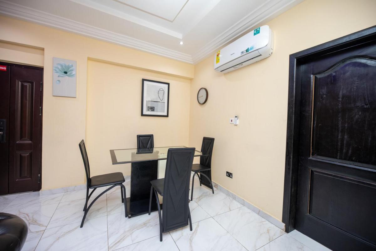 Suitetrails - Executive One Bedroom Furnished Apartment in Accra