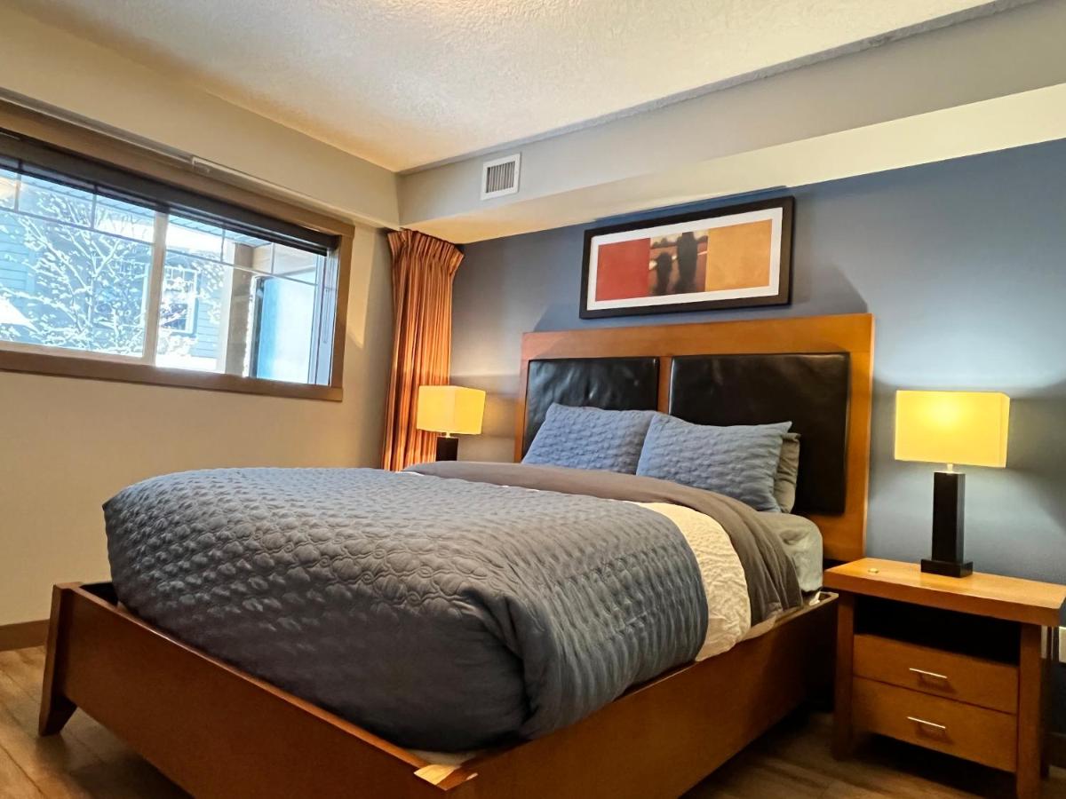 Perfect family 2-bed Condo with hot tub - Housity