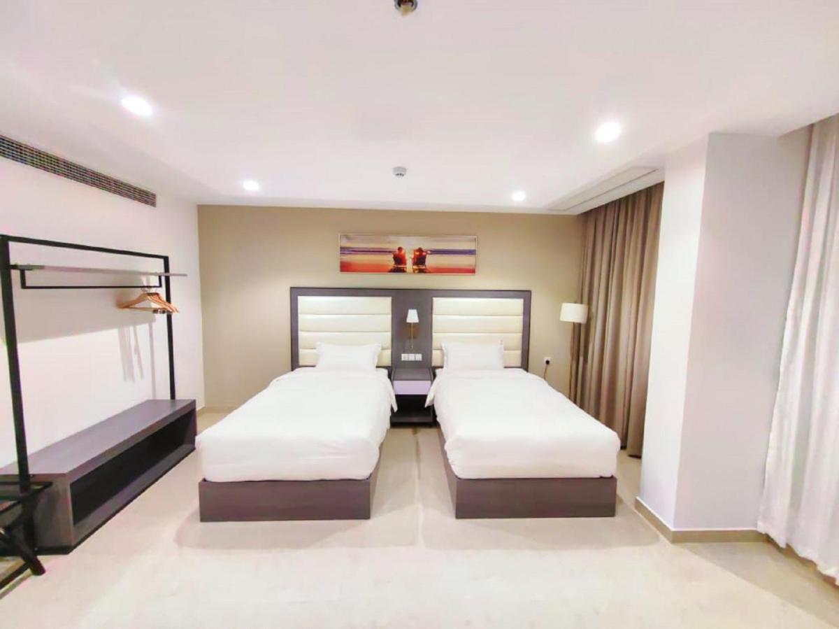 Wave View Hotel - Housity