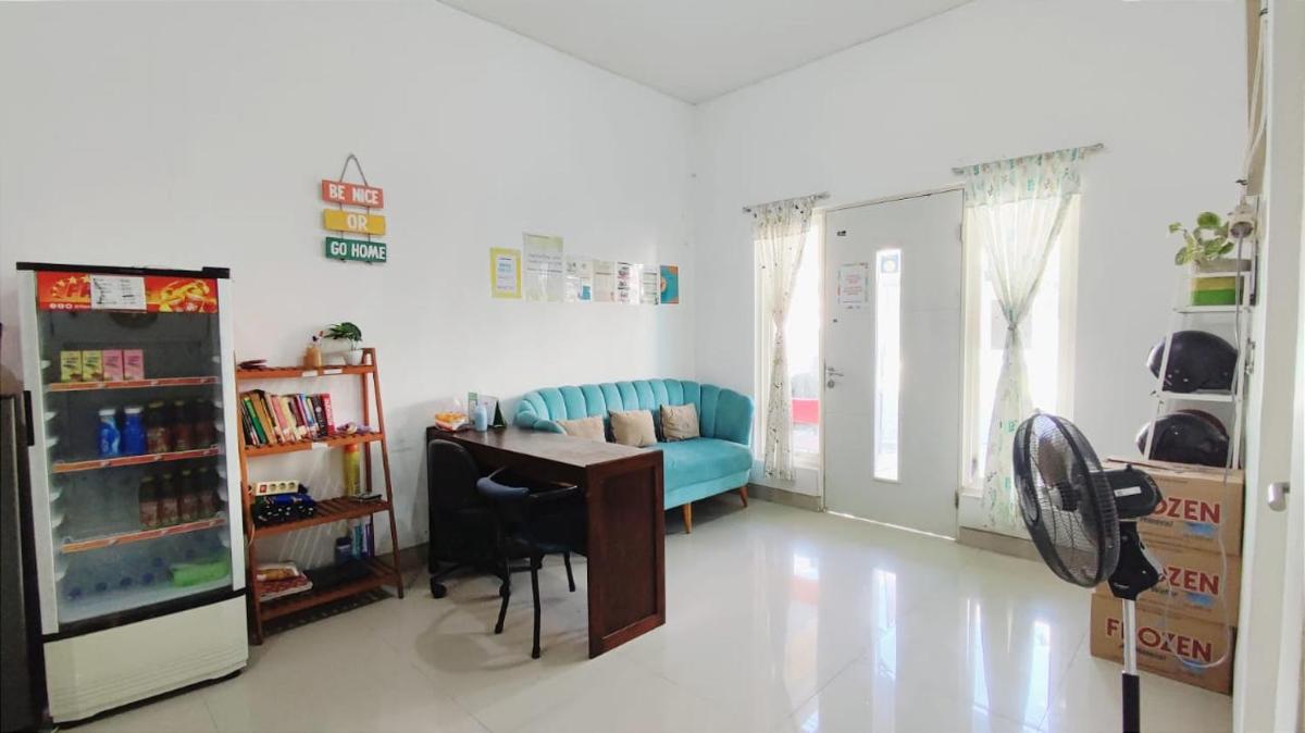 Surabaya Homey near Airport (Sharia) - Housity