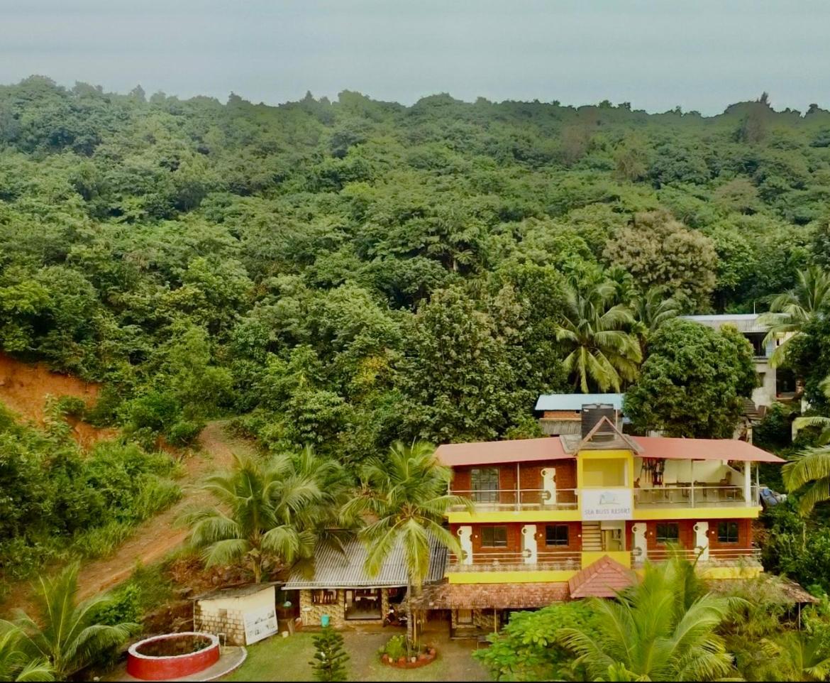 Sea Bliss Resort - Housity