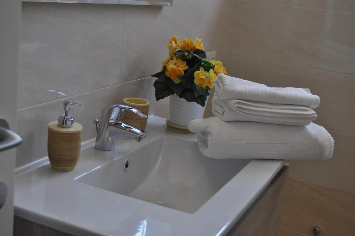 Casa Vacanza e per lavoro Tessyhouse - Housity