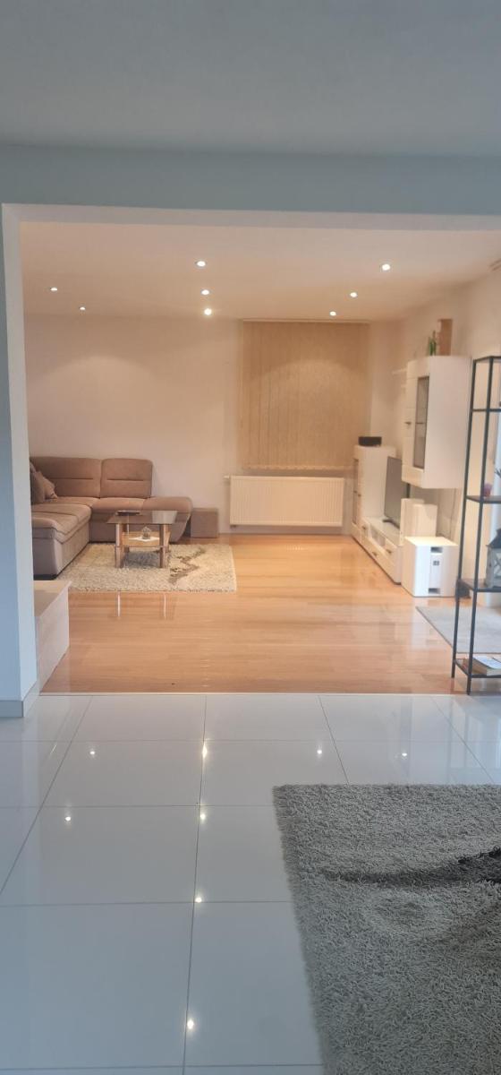 Apartman Corluka Grude - Housity